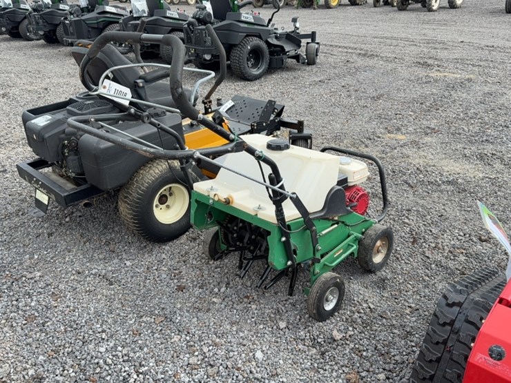 #4088-•-billy-goat-19"-walk-behind-aerator-image-4