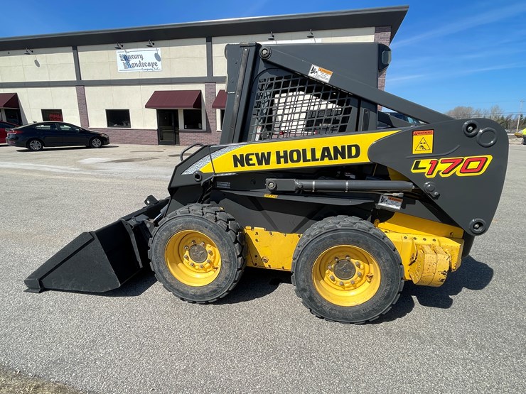 new-holland-l170-image-8