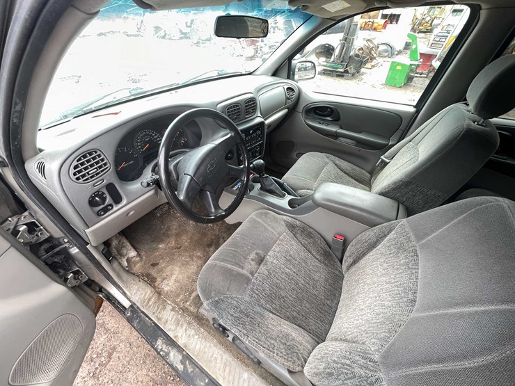 2003-chevrolet-trailblazer-image-51