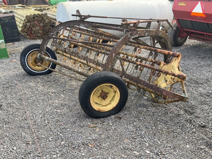 new-holland-256-image-3