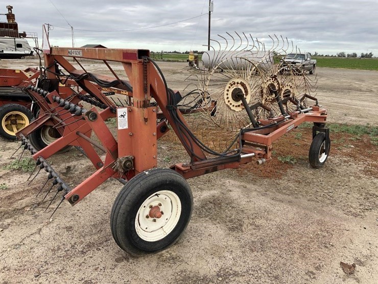 h-&-s-hay-machine-ii-image-4