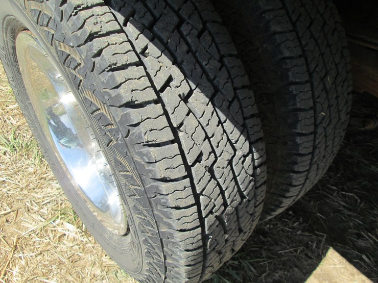 2011-dodge-3500-image-13