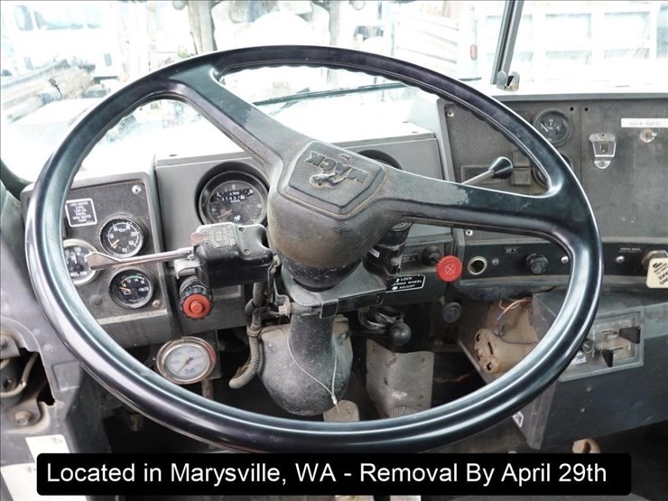 1996-mack-rd690s-image-19