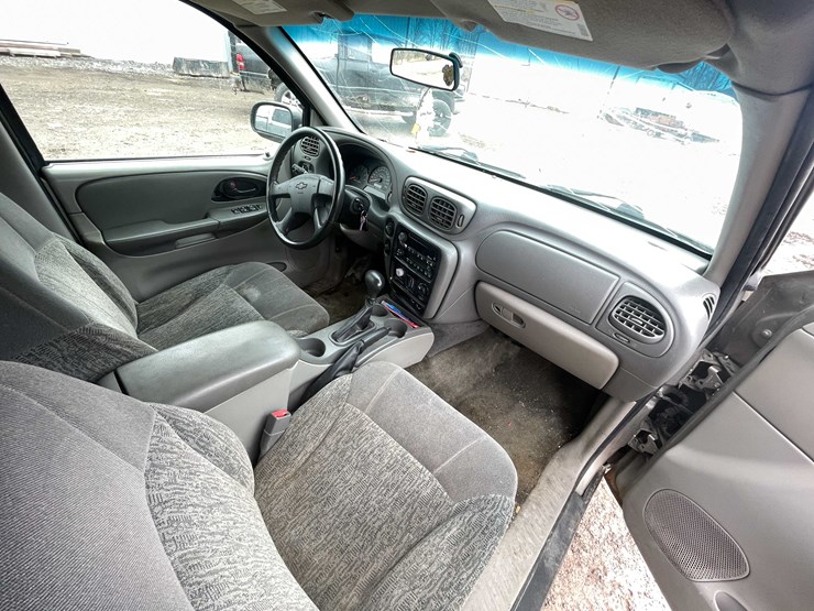 2003-chevrolet-trailblazer-image-47