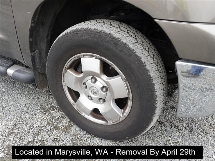 2010-toyota-tundra-image-12