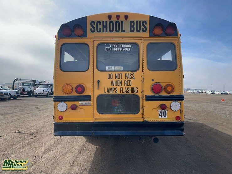 2006-freightliner-fs65-image-7