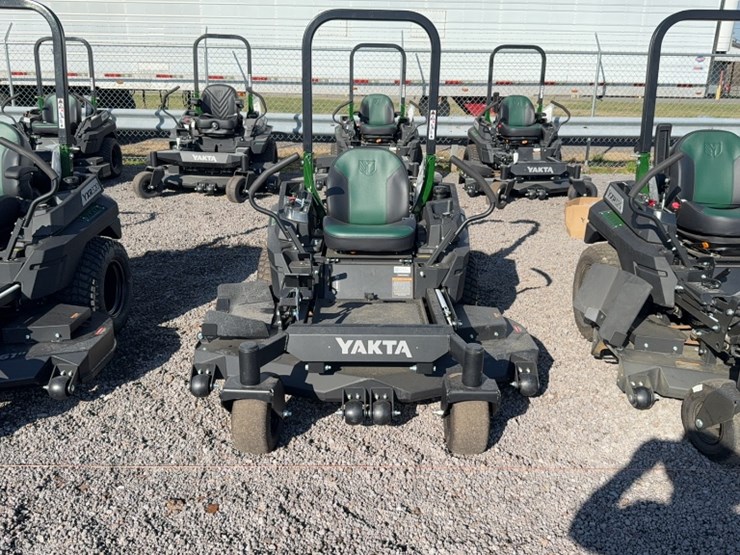 #4074-•-yakta-yxr-120-zero-turn-mower-image-2
