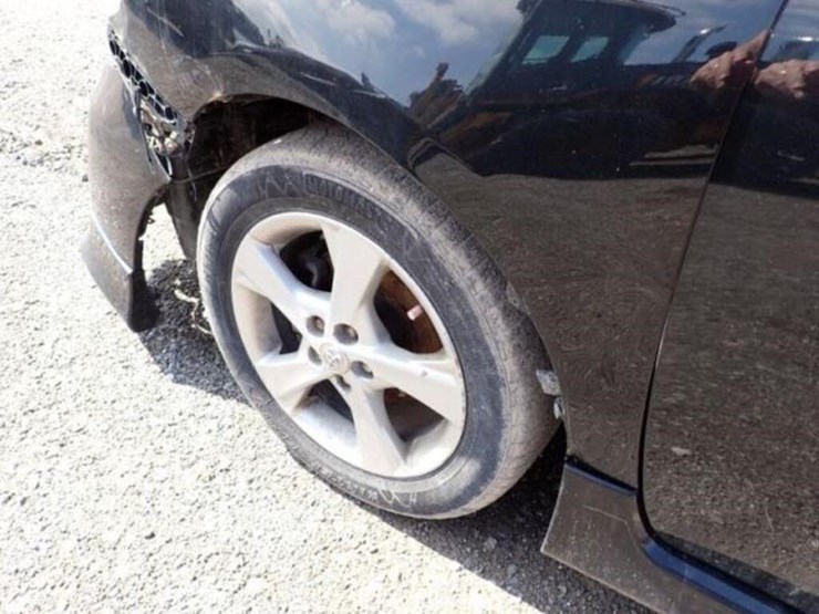 damaged-2013-toyota-corolla-sedan-2t1bu4ee1dc92192-image-19