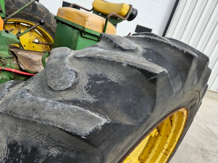 1953-john-deere-70-image-36