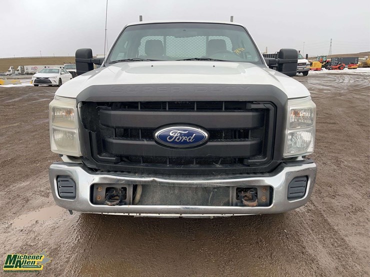 2011-ford-f250-image-9