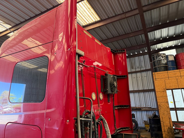 2014-international-prostar-image-29