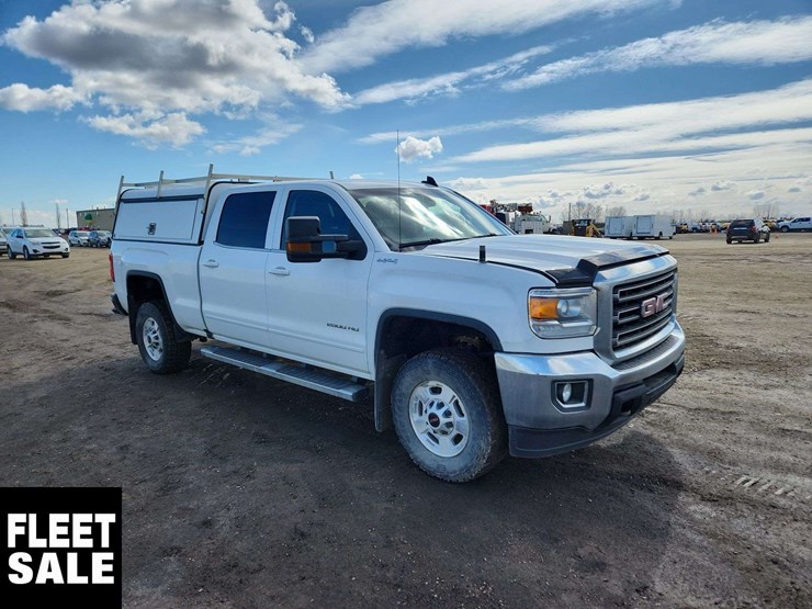 2016-gmc-sierra-2500hd-image-4