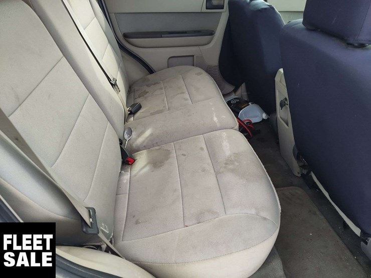 2012-ford-escape-image-13