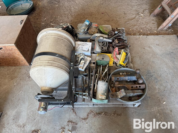 shop/farm-supplies-image-4