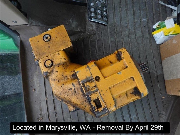 2012-john-deere-6430-image-25