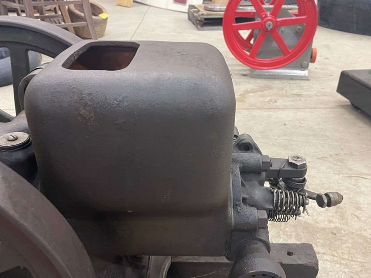 john-deere-11-image-13