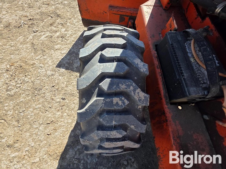 ditch-witch-v30-image-16