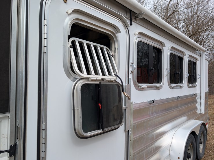 #282-•-2015-featherlite-29'-aluminum-gooseneck-horse-trailer-(wi-title)-(ridgeland,-wi)-image-18