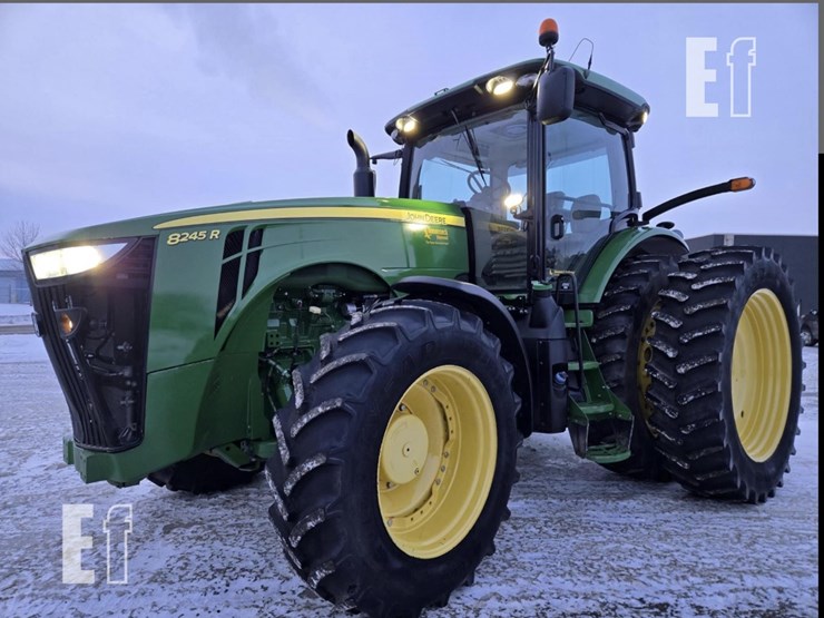 2015-john-deere-8245r-image-3