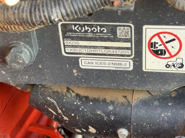 #3028-•-kubota-bx235-tractor-image-6