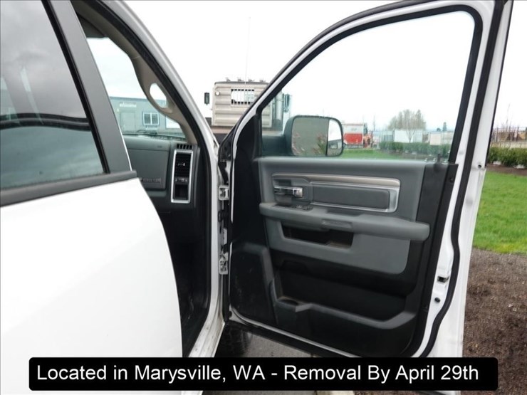 2017-dodge-1500-image-2