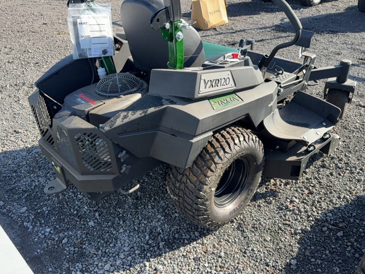 #4048-•-yakta-yxr-120-zero-turn-mower-image-8
