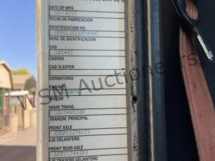 2018-peterbilt-520-image-20