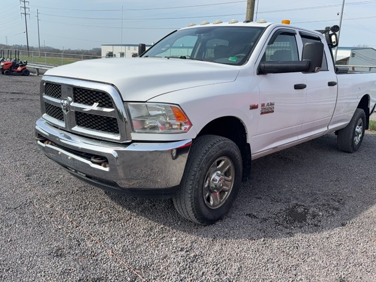 2015-dodge-2500-image-1