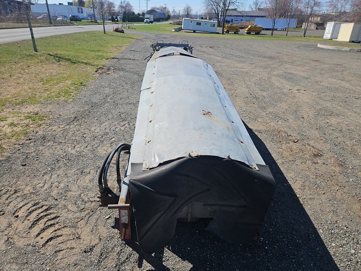 27'-covered-conveyor-image-2