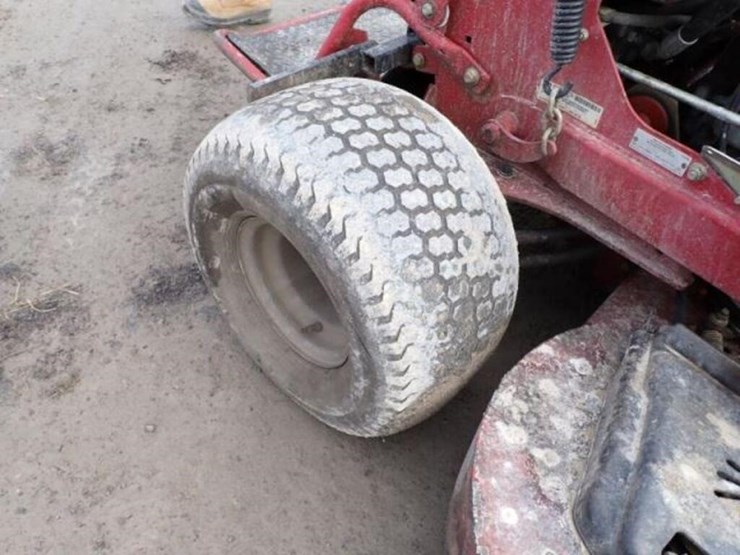 2014-toro-grand-stand-stand-on-mower-7458331400026-image-18