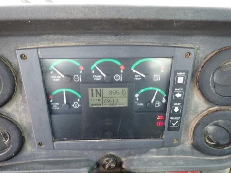 2006-deere-624j-image-10