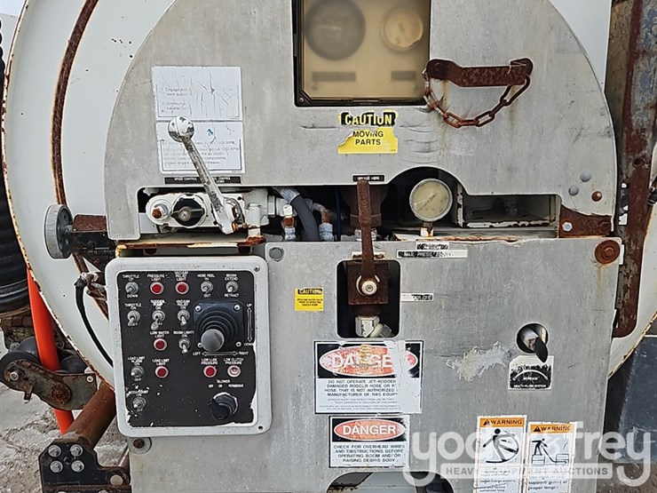 2004-international-7400-image-23