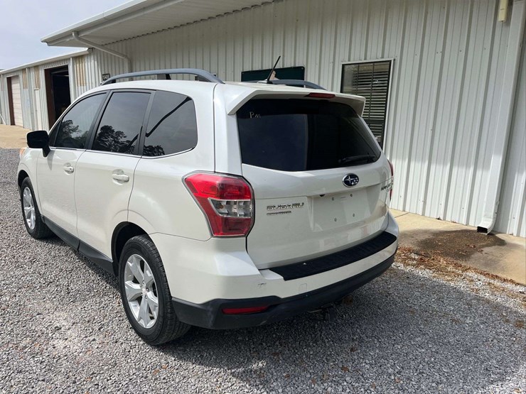 2015-subaru-forester-image-4