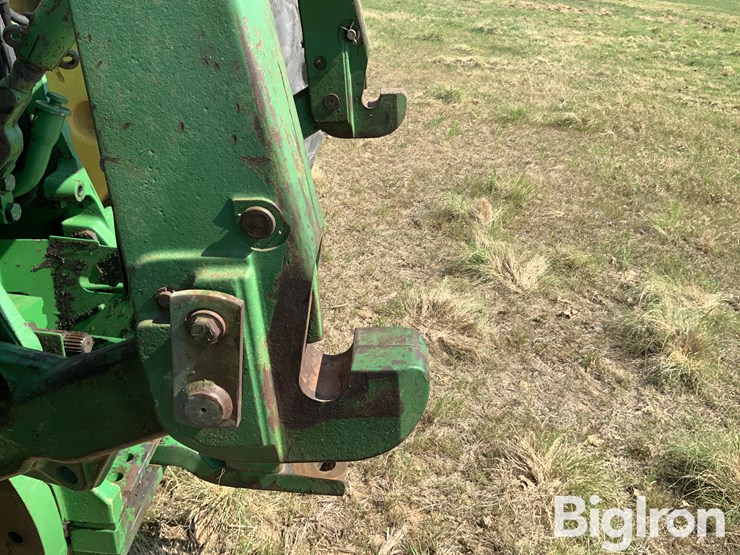 1999-john-deere-8300-image-19