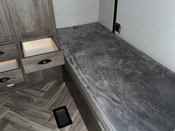 #3001-•-2021-forest-river-30'-bumper-pull-camper-image-32