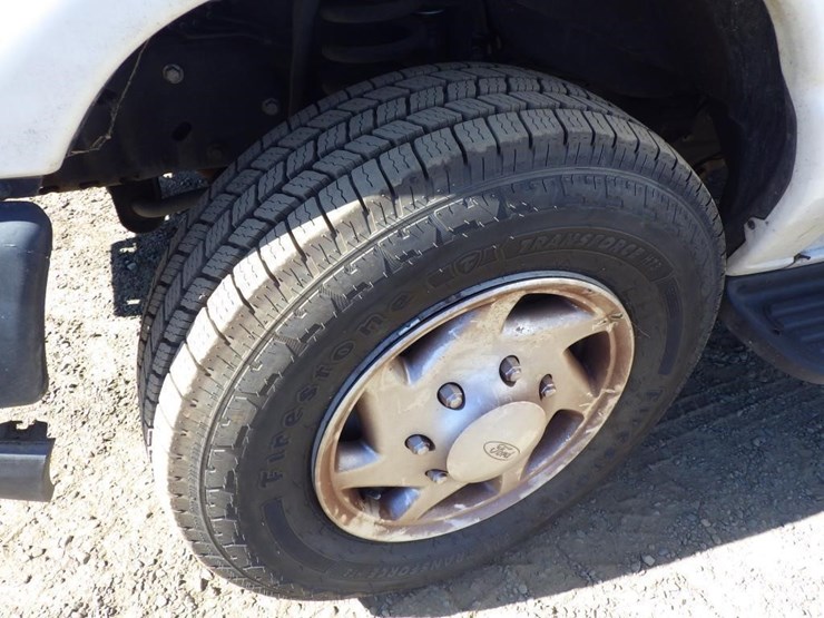 2013-ford-econoline-350-image-15