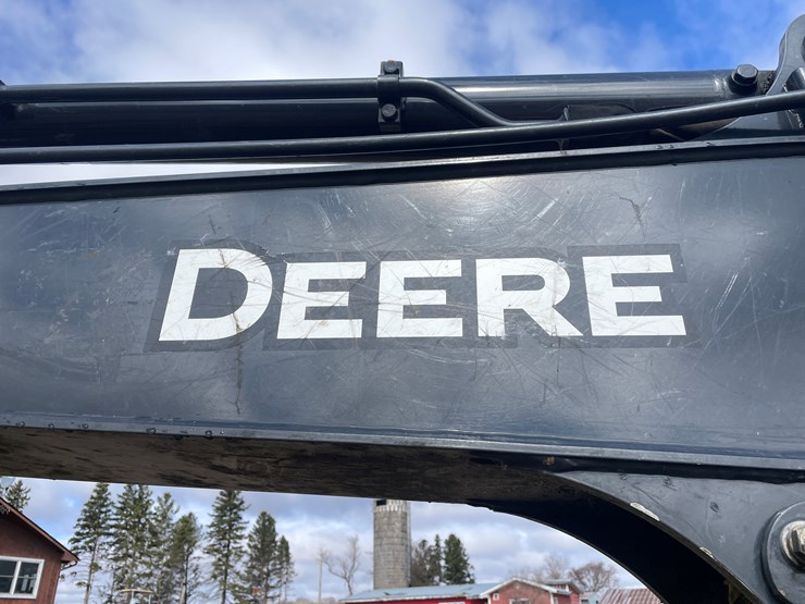 2020-deere-60g-image-53