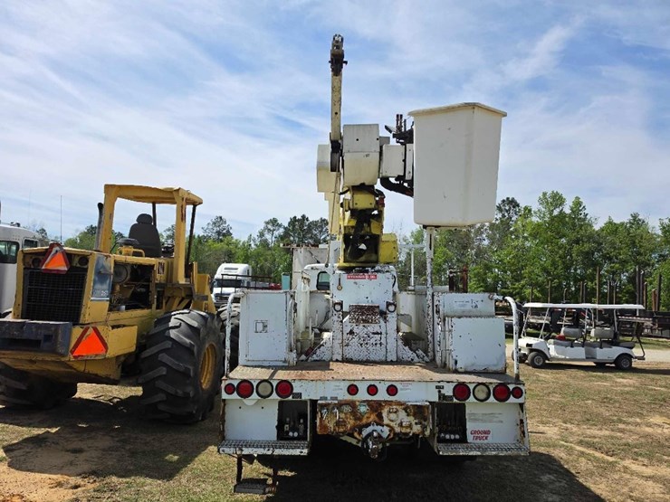 2001-international-4900-image-3