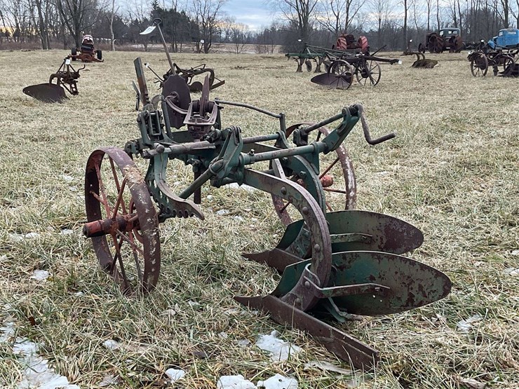 two-bottom-oliver-plow-image-6