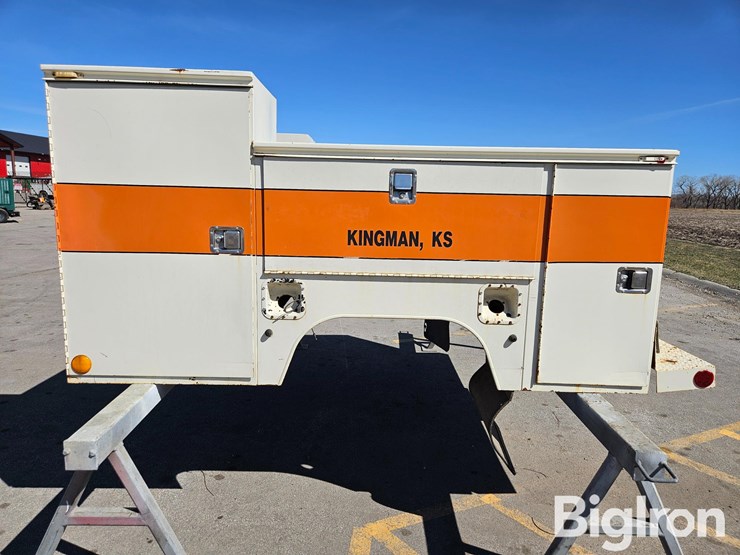 massey-ferguson-730-image-8