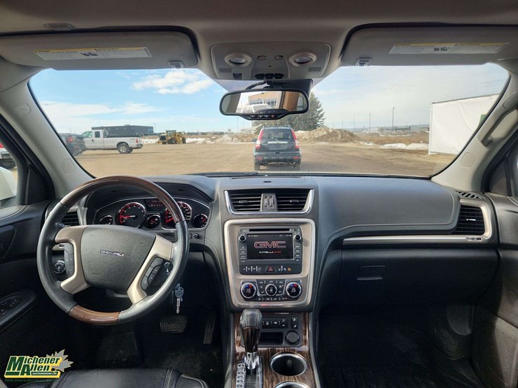 2014-gmc-acadia-denali-image-19