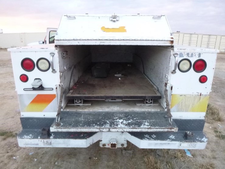 2003-chevrolet-2500-image-16