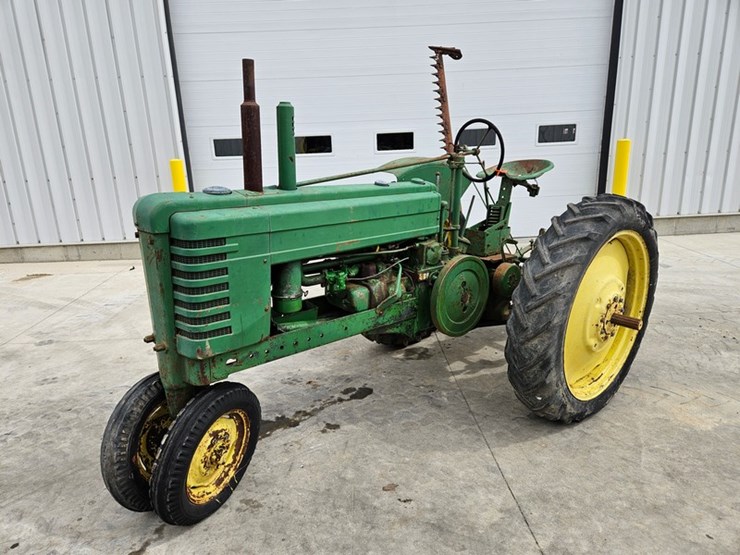 john-deere-model-b-image-1