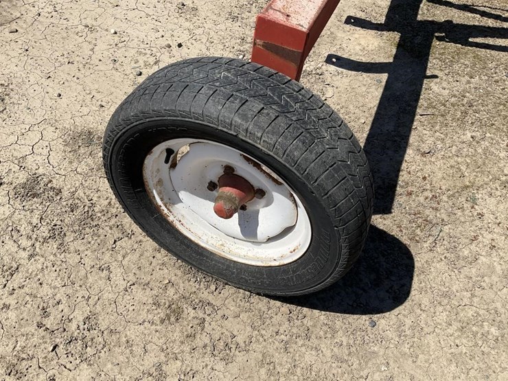 new-holland-252-image-9