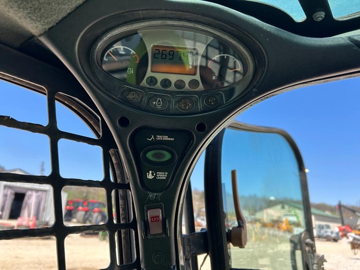 2018-bobcat-t590-image-21