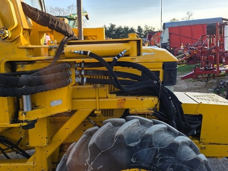 2002-john-deere-6410-image-9