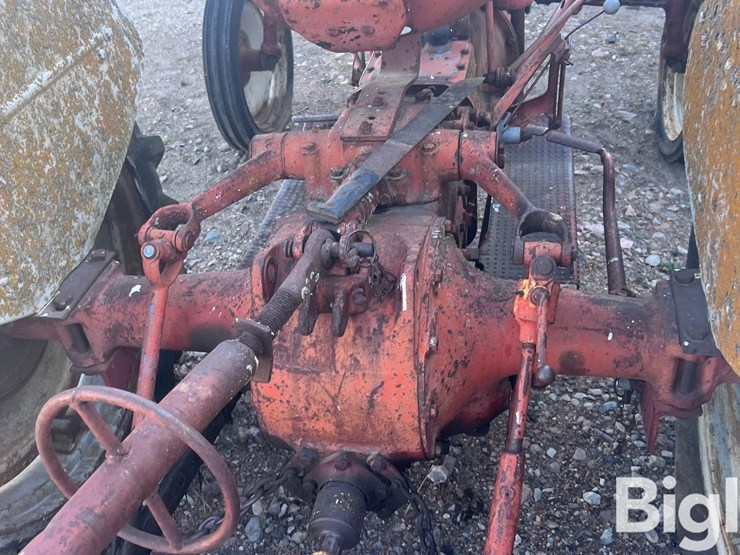 1951-ford-8n-image-16