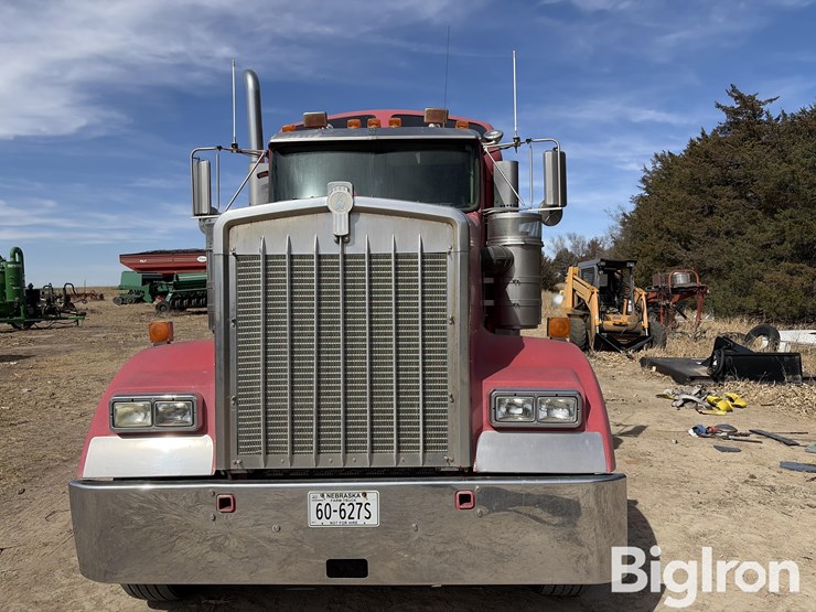 1997-kenworth-w900b-image-2