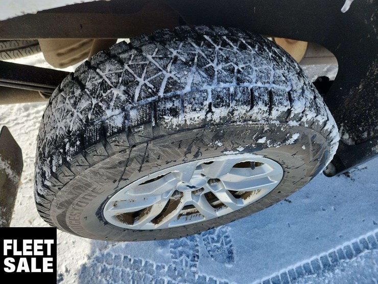 2019-chevrolet-silverado-1500-image-12