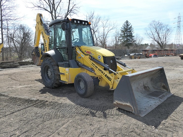 2018-new-holland-b95c-image-3